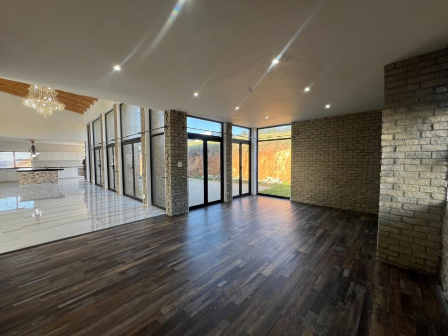 5 Bedroom Property for Sale in Royalston Residential Estate and Wildlife Reserve Eastern Cape